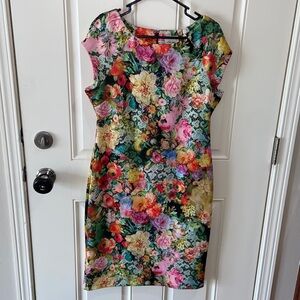 Beige by eci floral dress 👗 size 12